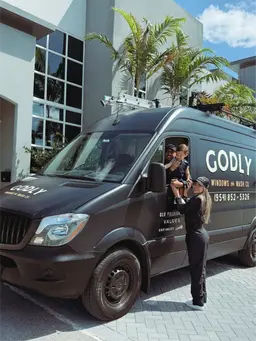 solar panel cleaning technician